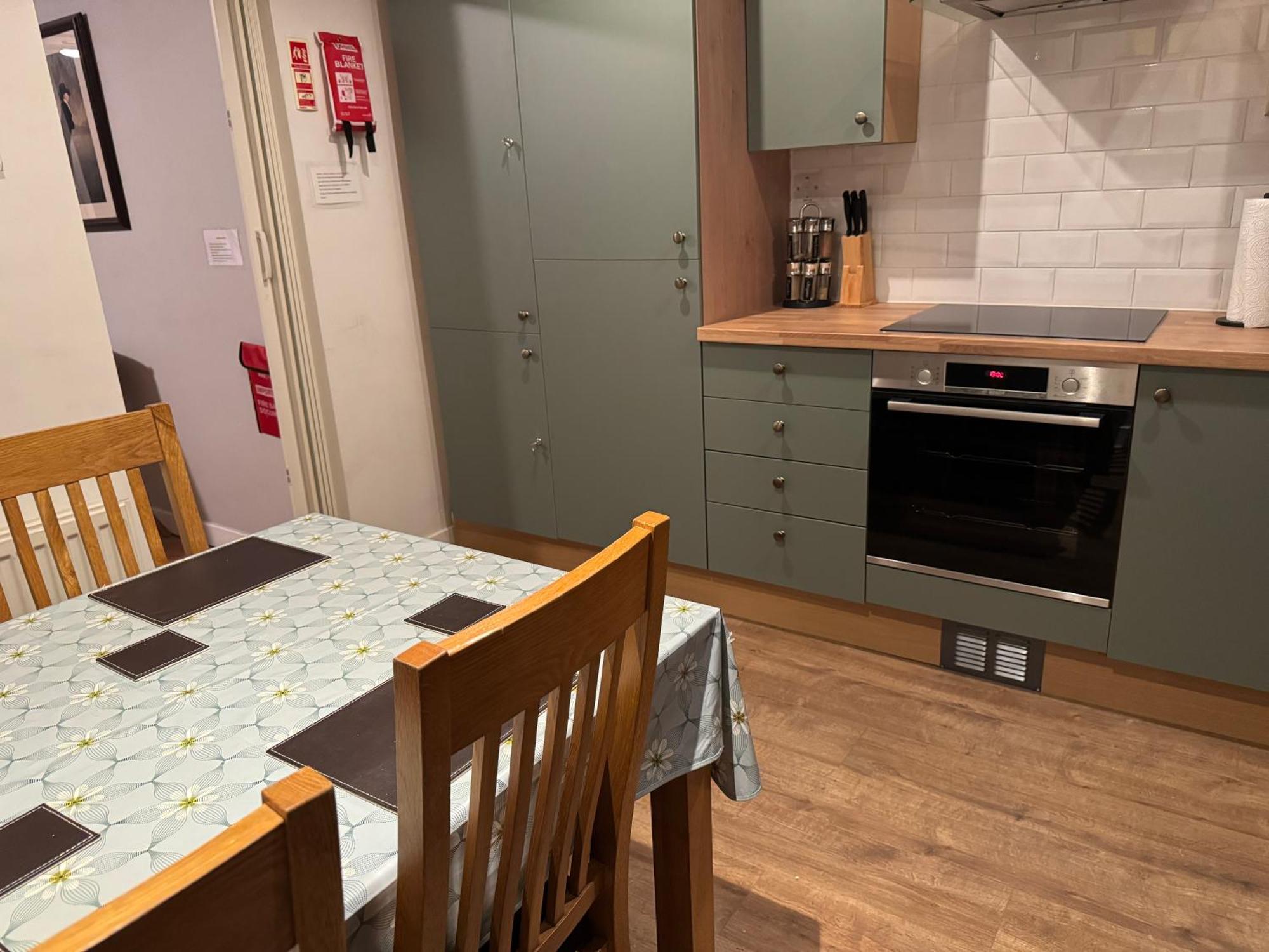 Maria- Bright And Modern City Center Apartment . 爱丁堡 外观 照片